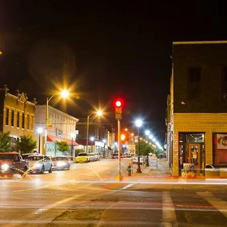Luxury Apt W/ Spectrum Mood Lighting - Historic Cherokee Street Antique Row Maryland Heights Exterior photo