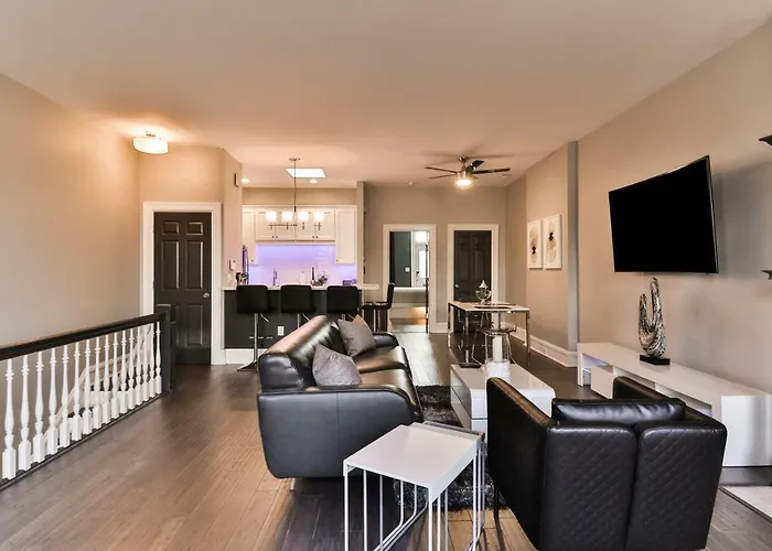 Luxury Apt W/ Spectrum Mood Lighting - Historic Cherokee Street Antique Row